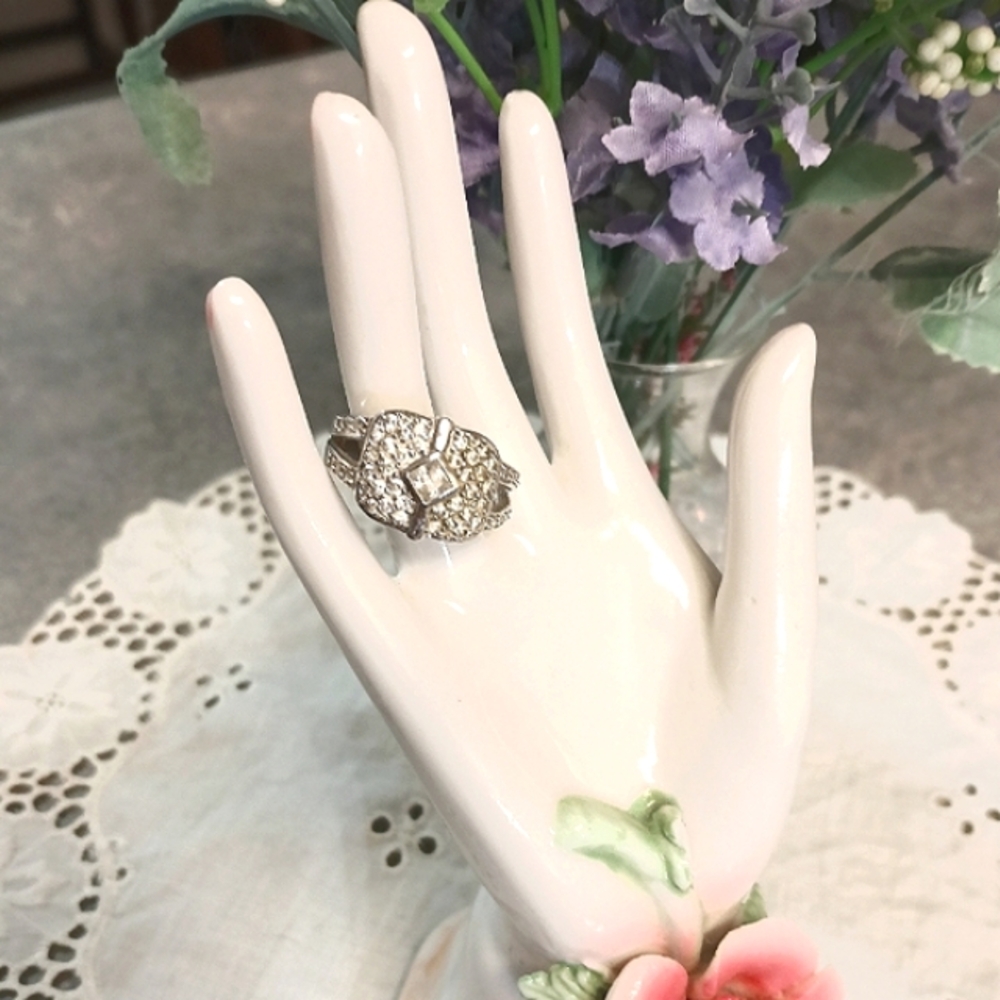 🪻Elegant Vintage Sterling Silver 925 CZ Cocktail Ring (7.5)🪻
